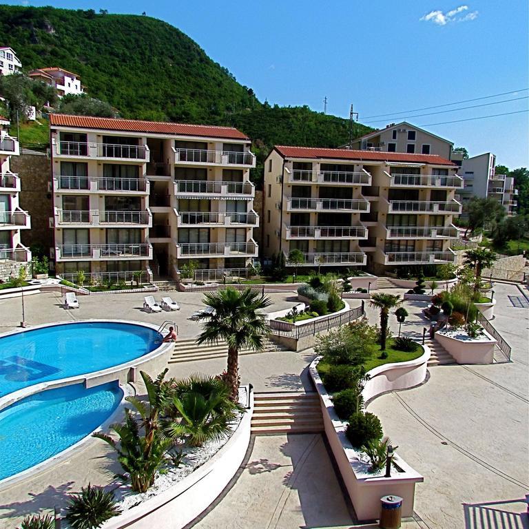 Montetrest Apartments Sveti Stefan Exterior photo