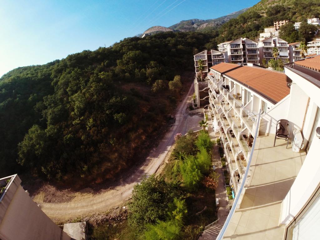 Montetrest Apartments Sveti Stefan Exterior photo